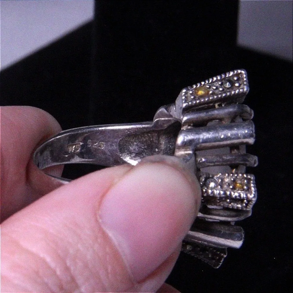 Vintage Sterling‎ Silver 925 Oval Clear Stone Marcasite Statement Ring Size 7.5